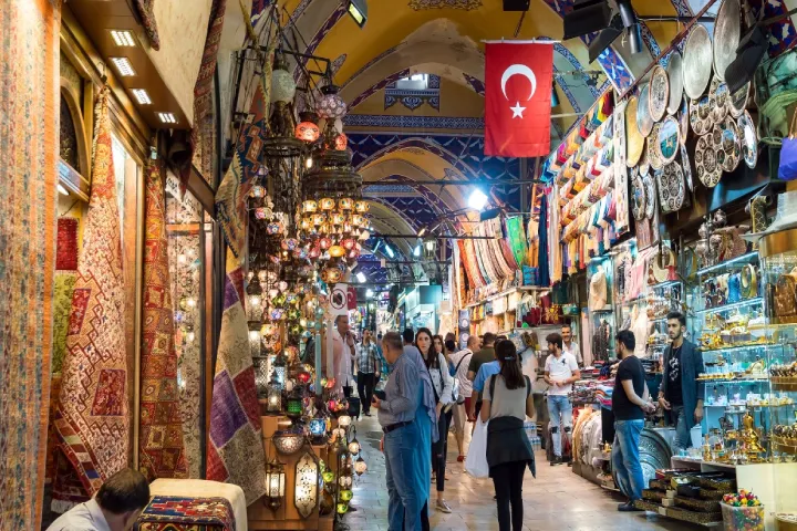 AMBAR TOURS, agence de voyage en Tunisie : voyages organisés, vols & billetterie, hôtels, Omra, visa et voyages à la carte. Devis rapide et assistance 7j/7.