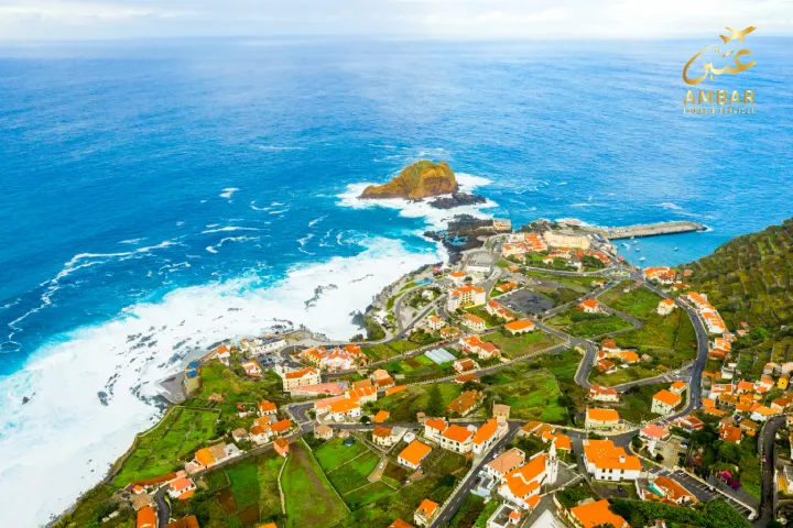 AMBAR TOURS, agence de voyage en Tunisie : voyages organisés, vols & billetterie, hôtels, Omra, visa et voyages à la carte. Devis rapide et assistance 7j/7.